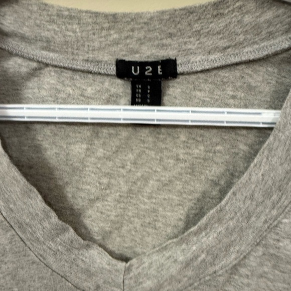 Light Heather Gray Fitted Short Sleeve Tee - Picture 3 of 4